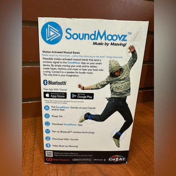 Motion-Activated Musical Bandz - Black - Picture 5 of 8